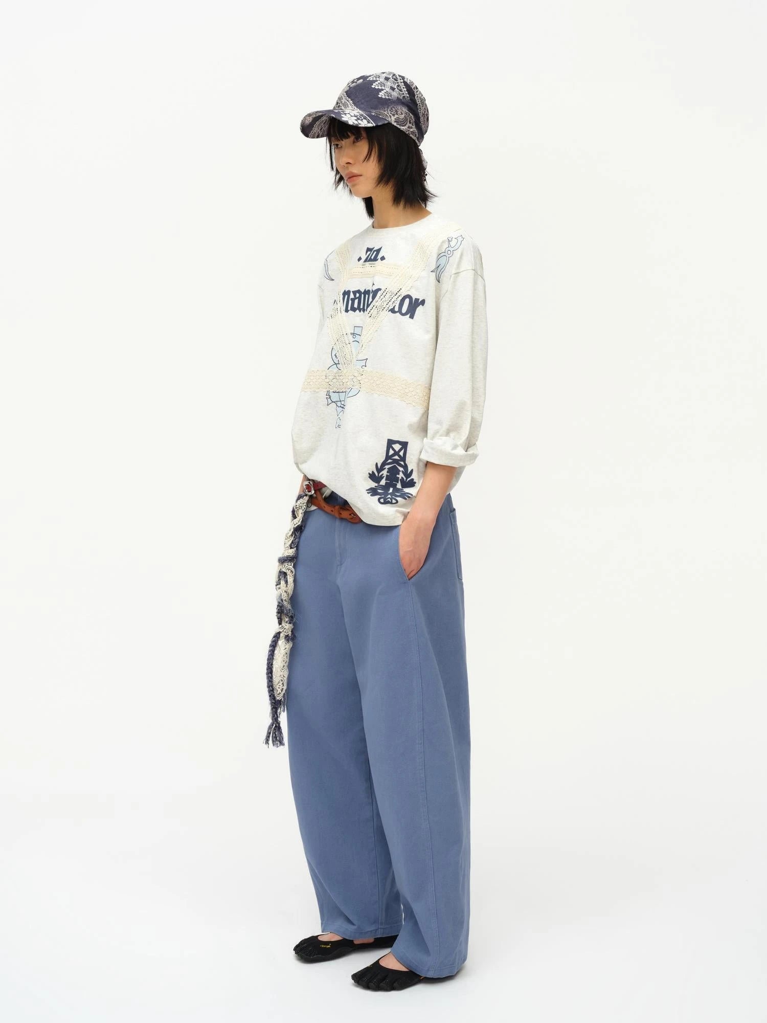 Lace Applique Graphic Sailor V-Neck T-Shirt Long-Sleeve