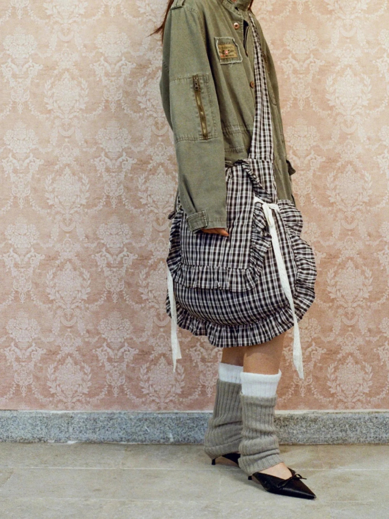 Lace Knotted Checkered Pillow Bag With Fluffy Cotton Ruffle Strap