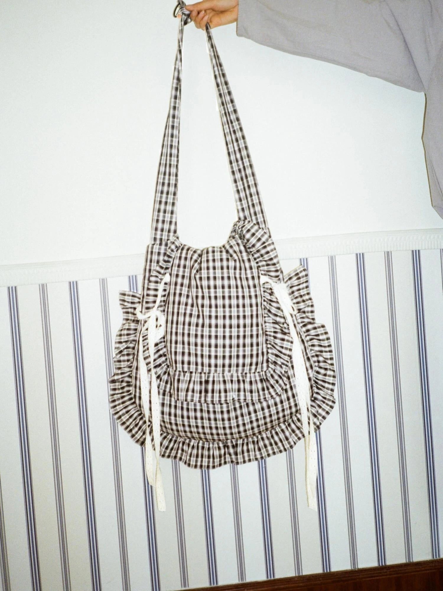 Lace Knotted Checkered Pillow Bag With Fluffy Cotton Ruffle Strap