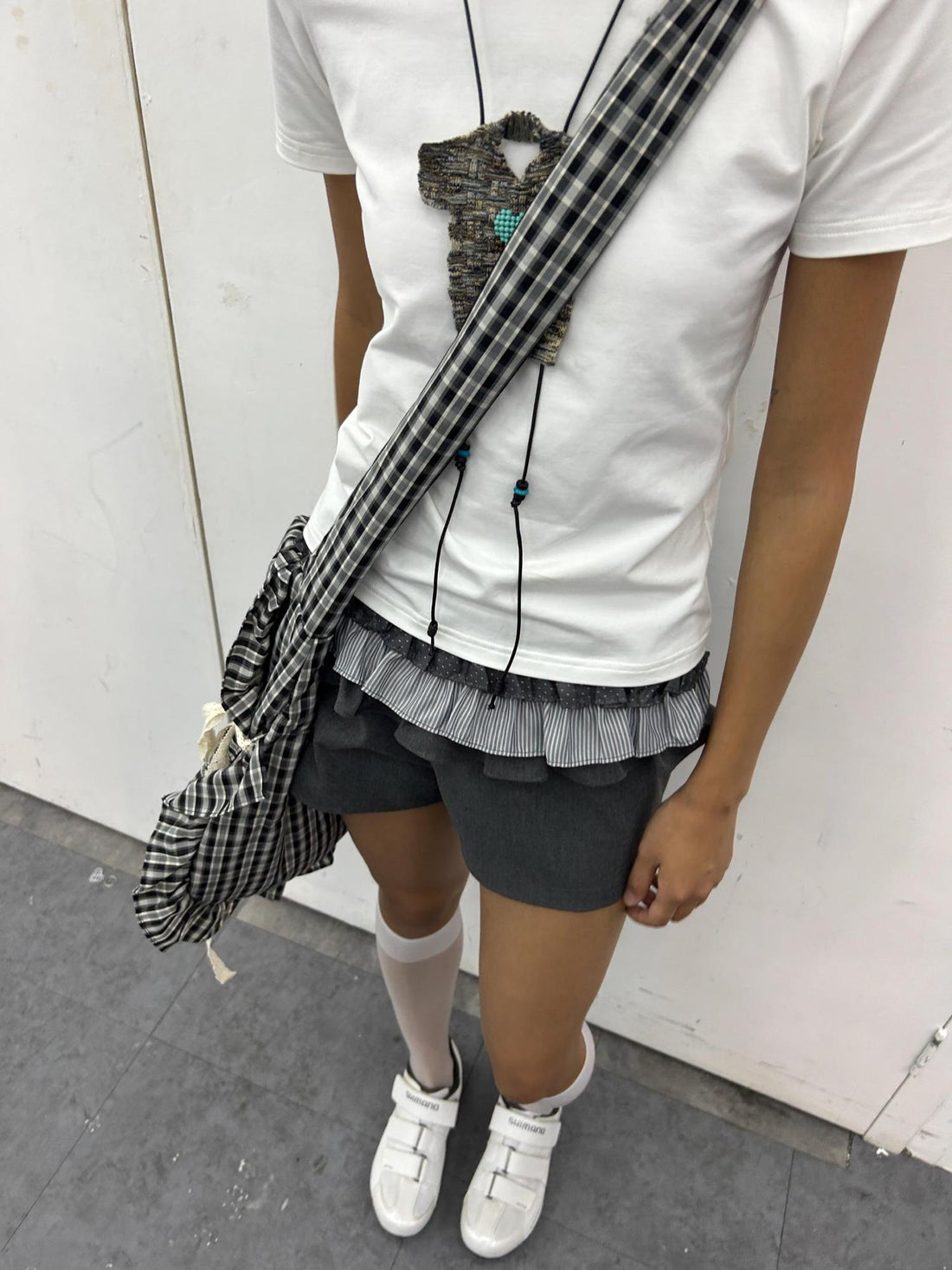 oinimi Layered Ruffle Hem Denim Shorts