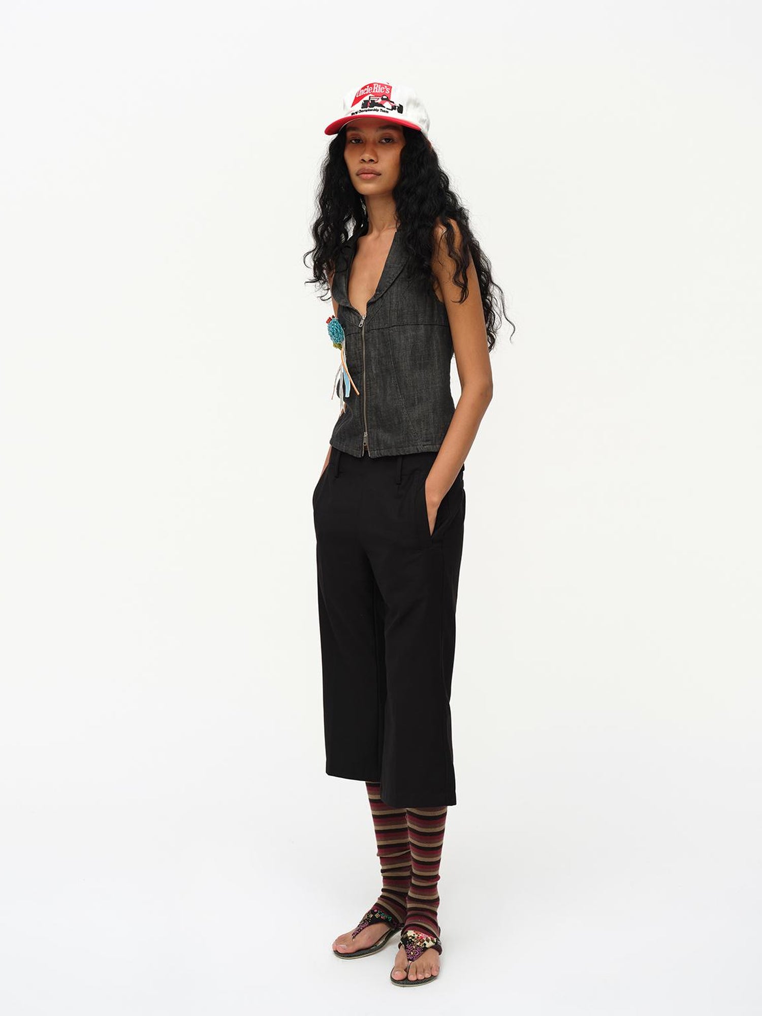 oinimi Low Cut Denim Vest With Open Collar In Charcoal Gray