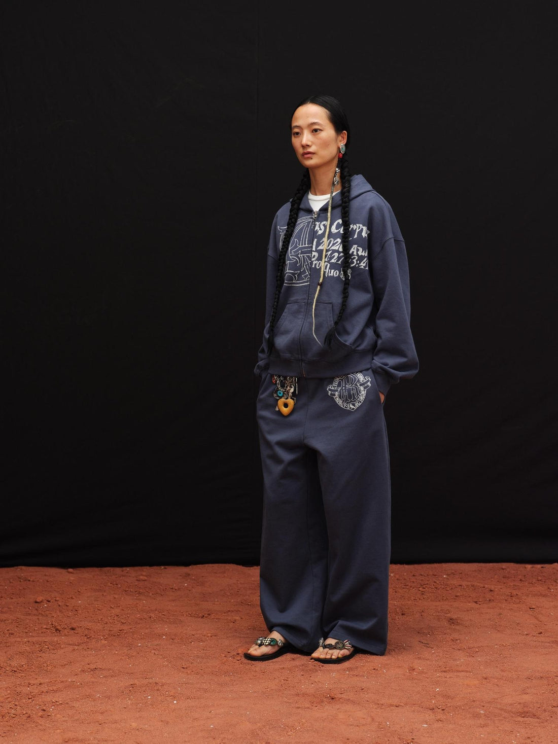 oinimi Pure Cotton Loose Fit Zip Up Hooded Letter Print Unisex Commuter Hoodies