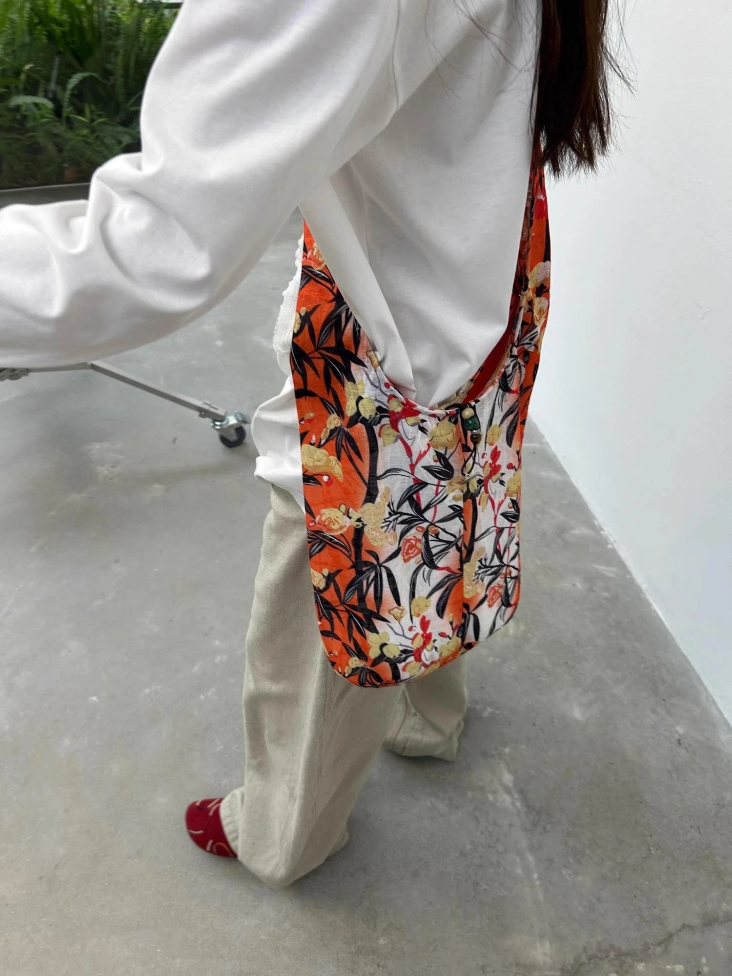 Tropical Floral Print Canvas Crossbody Bag