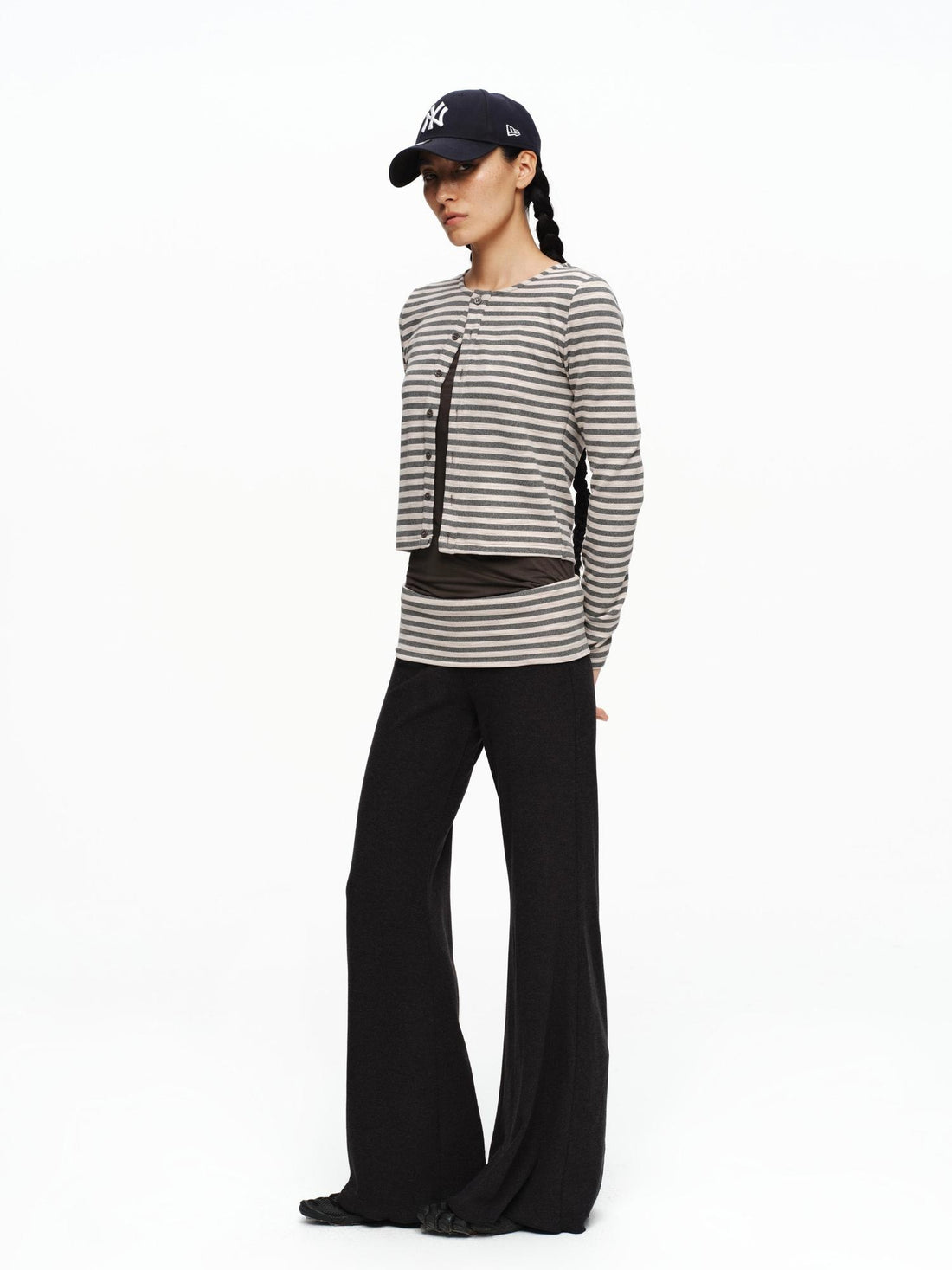 oinimi Warm Brushed Soft Striped Slim Fit Cropped Women Polyester Blend Cardigans