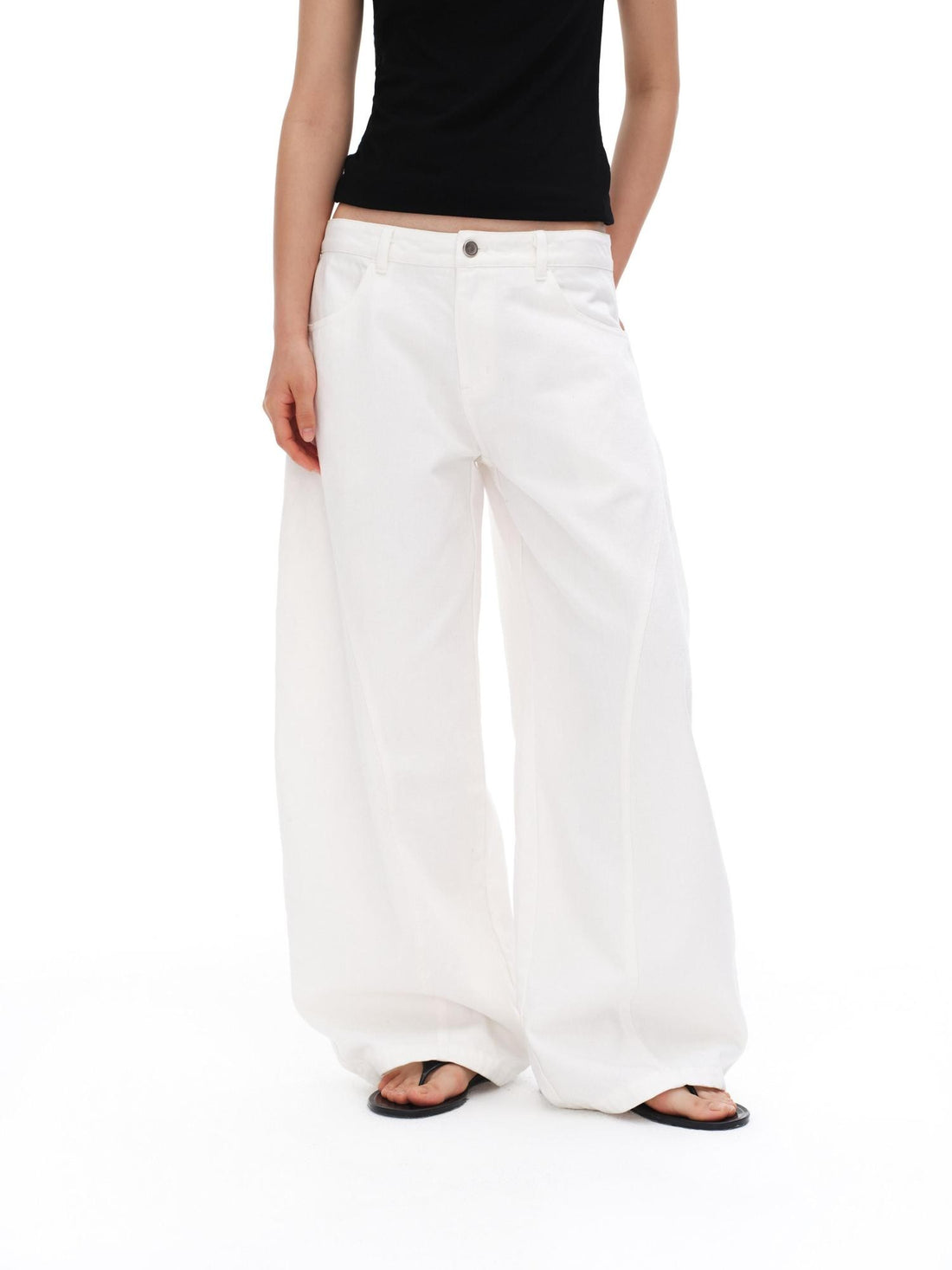 oinimi White Arched Panel Curved Seam Natural Waist Relaxed Cut Women&