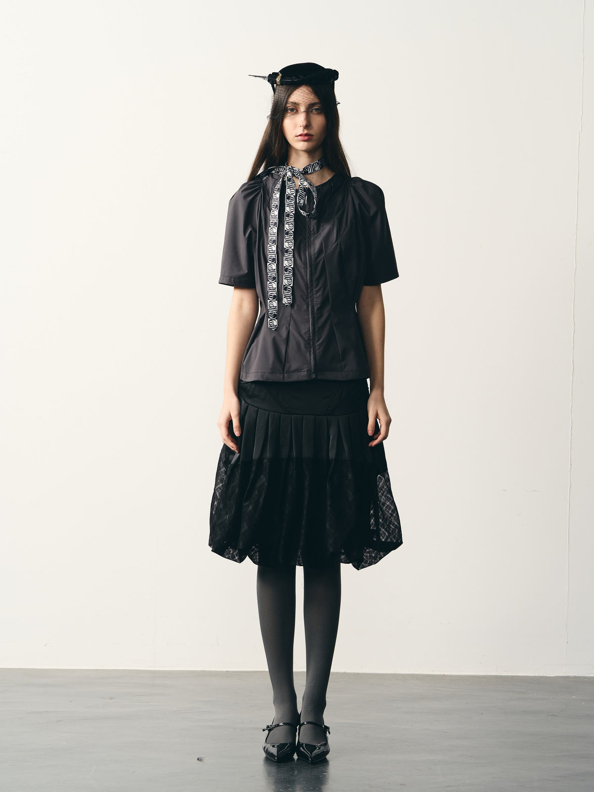 popoop_Solid_Color_Folded_Structure_Stand_Collar_Zip_Short_Sleeve_Women&