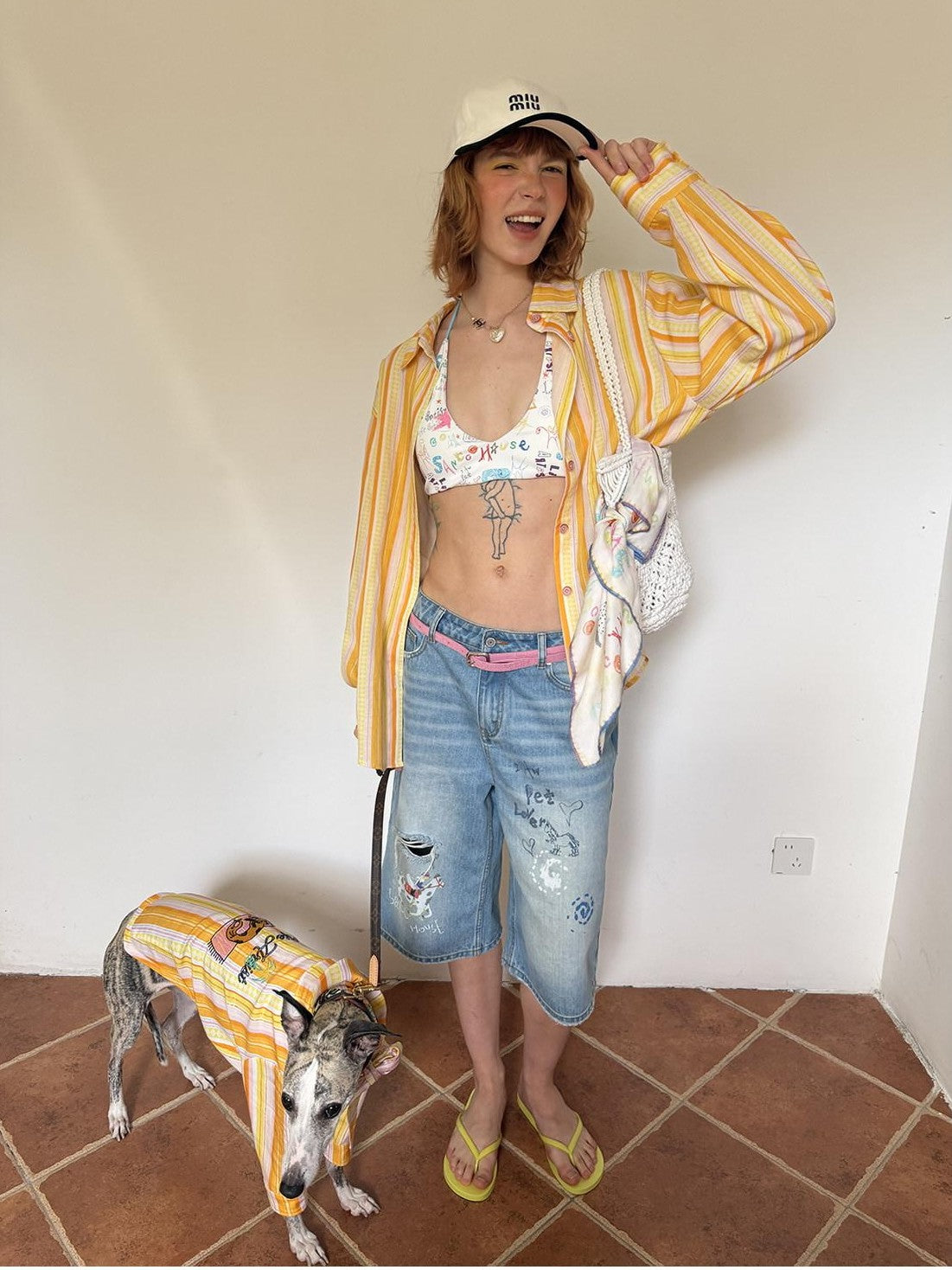 sancco house Graffiti Print Halter Tie V-neck Cropped Fitted Women&