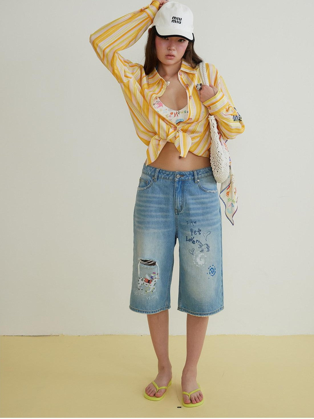 sancco house Graffiti Print Halter Tie V-neck Cropped Fitted Women&