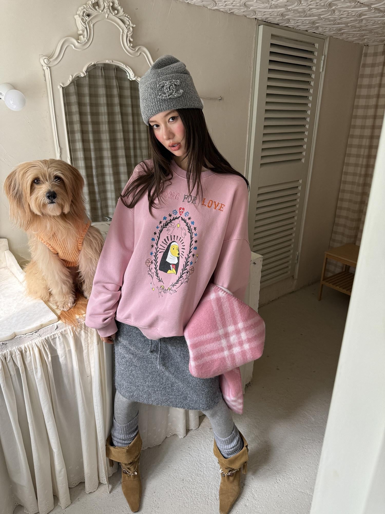 sancco house Nun Puppy Print Washed Vintage Crewneck Women&
