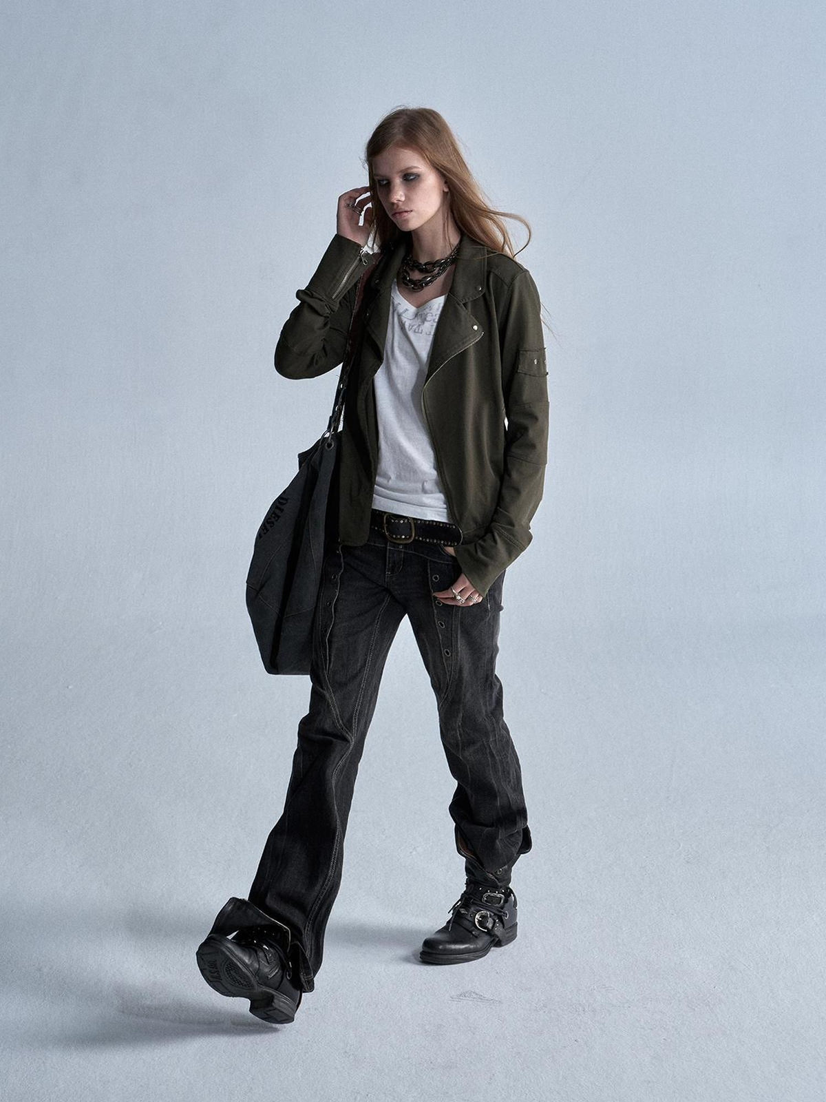 wear And tear Asymmetric Rivet Panel Zip Collar Women&