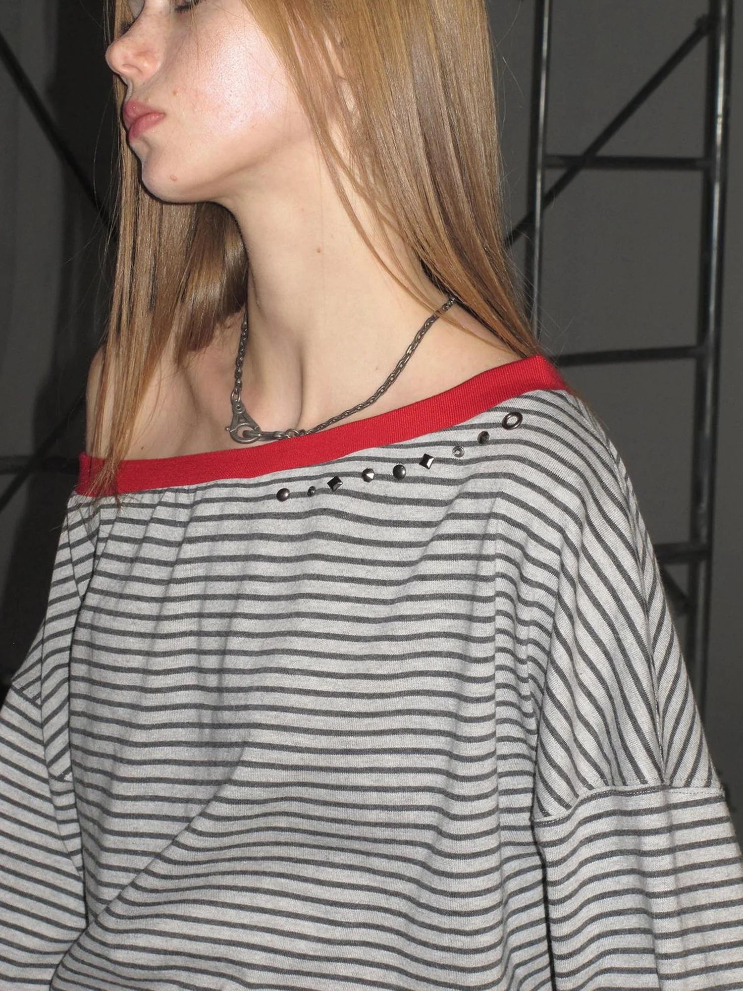 wear And tear Asymmetrical Striped Ribbed Punk Studded T-shirt