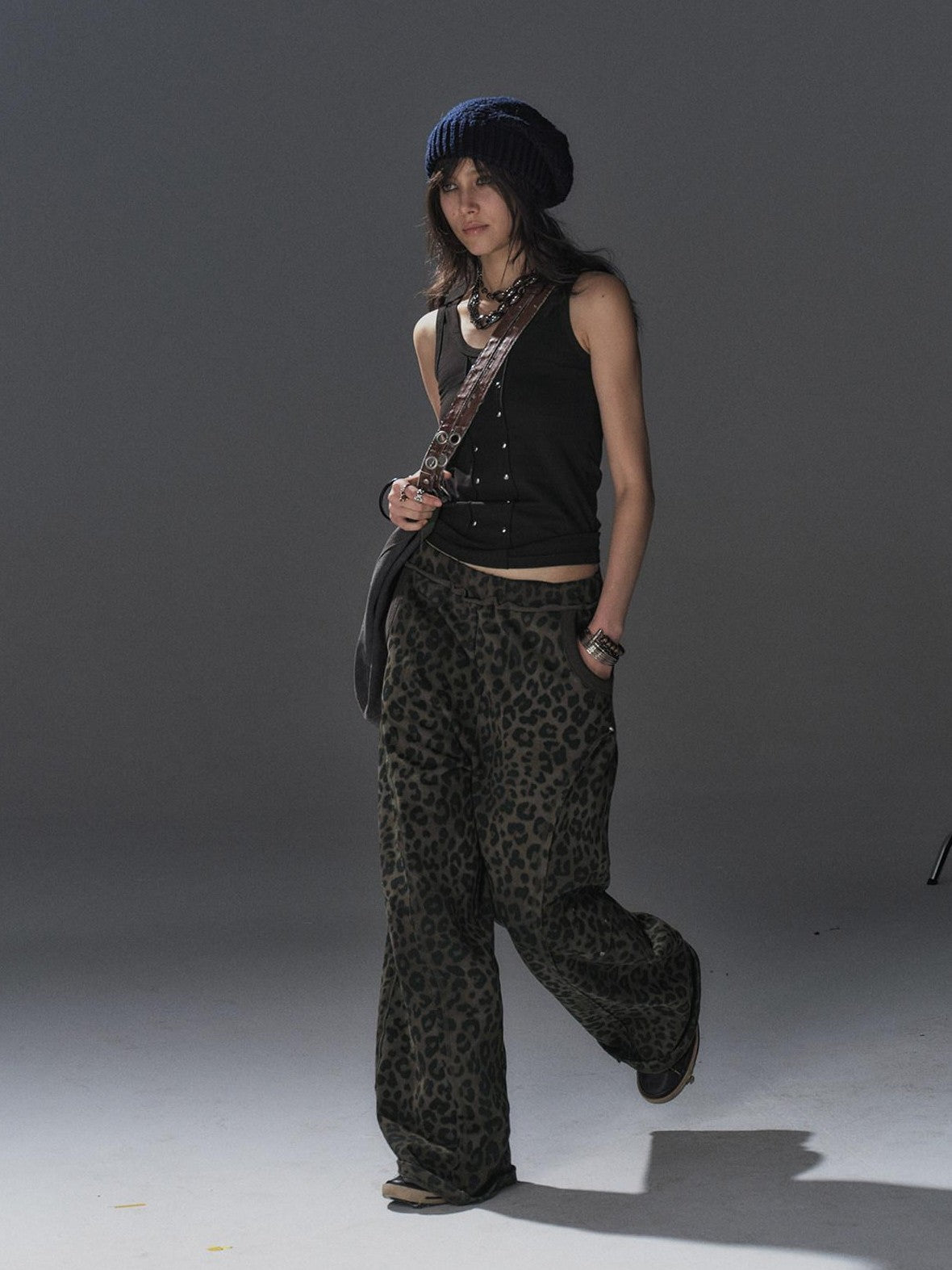 wear And tear Black Rhinestone Frayed Edge Street Punk Stretch Women&