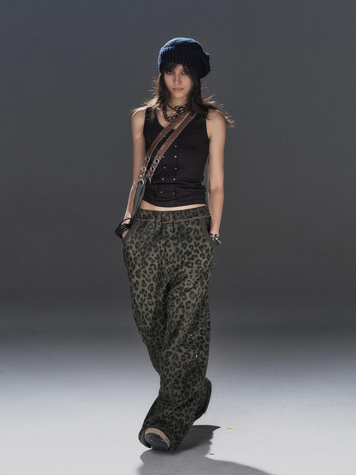 wear And tear Black Rhinestone Frayed Edge Street Punk Stretch Women&