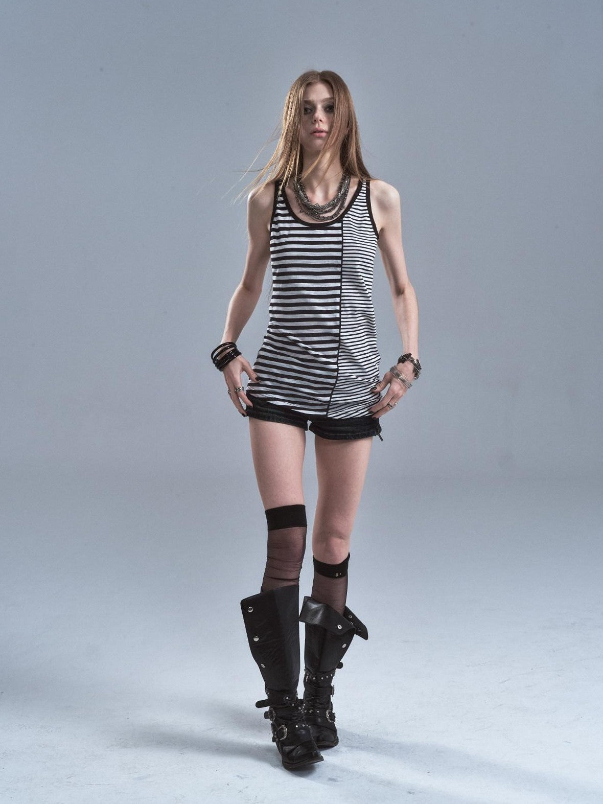 wear And tear Black White Striped Asymmetric Diagonal Hem Women&