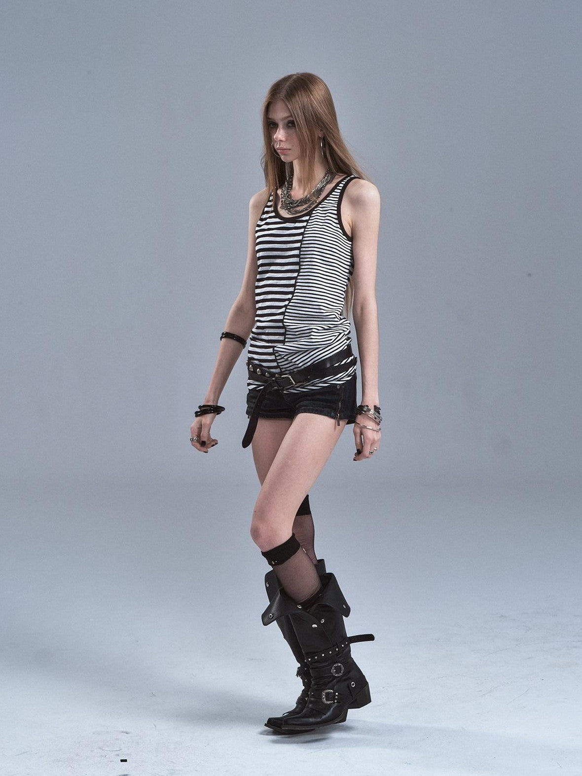 wear And tear Black White Striped Asymmetric Diagonal Hem Women&