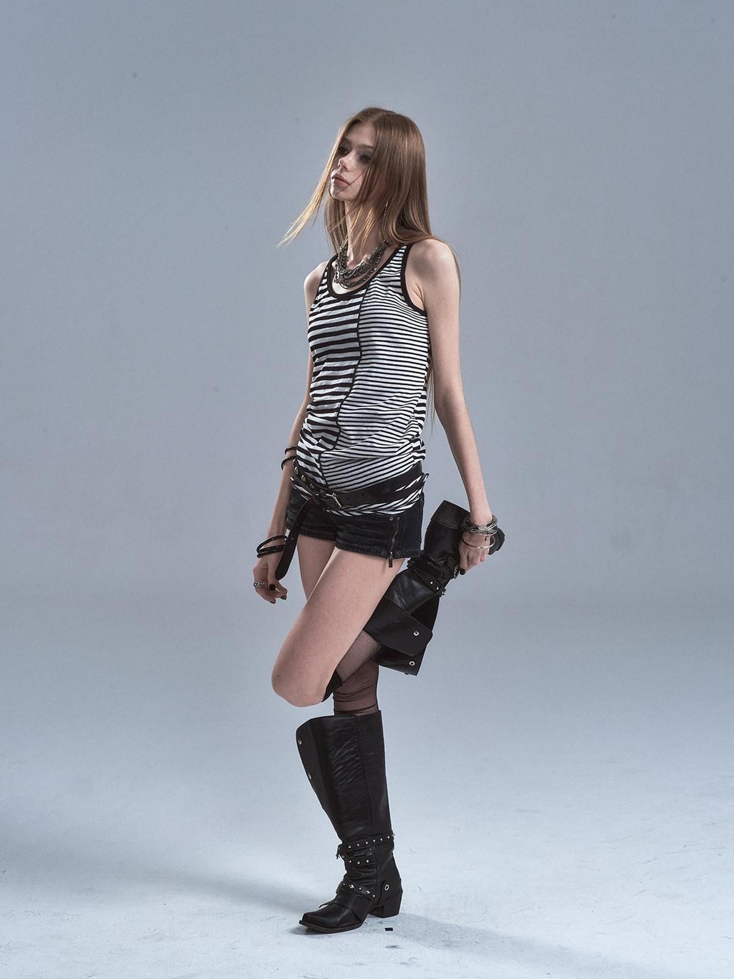 wear And tear Black White Striped Asymmetric Diagonal Hem Women&