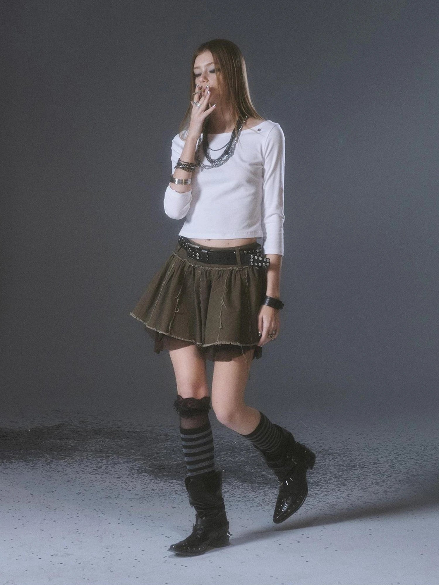 wear And tear Distressed Mesh Paneled Raw Hem Denim Mini Skirt