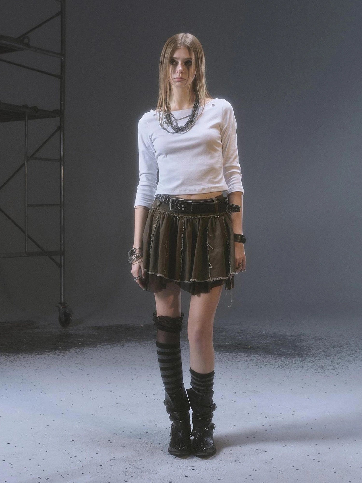 wear And tear Distressed Mesh Paneled Raw Hem Denim Mini Skirt