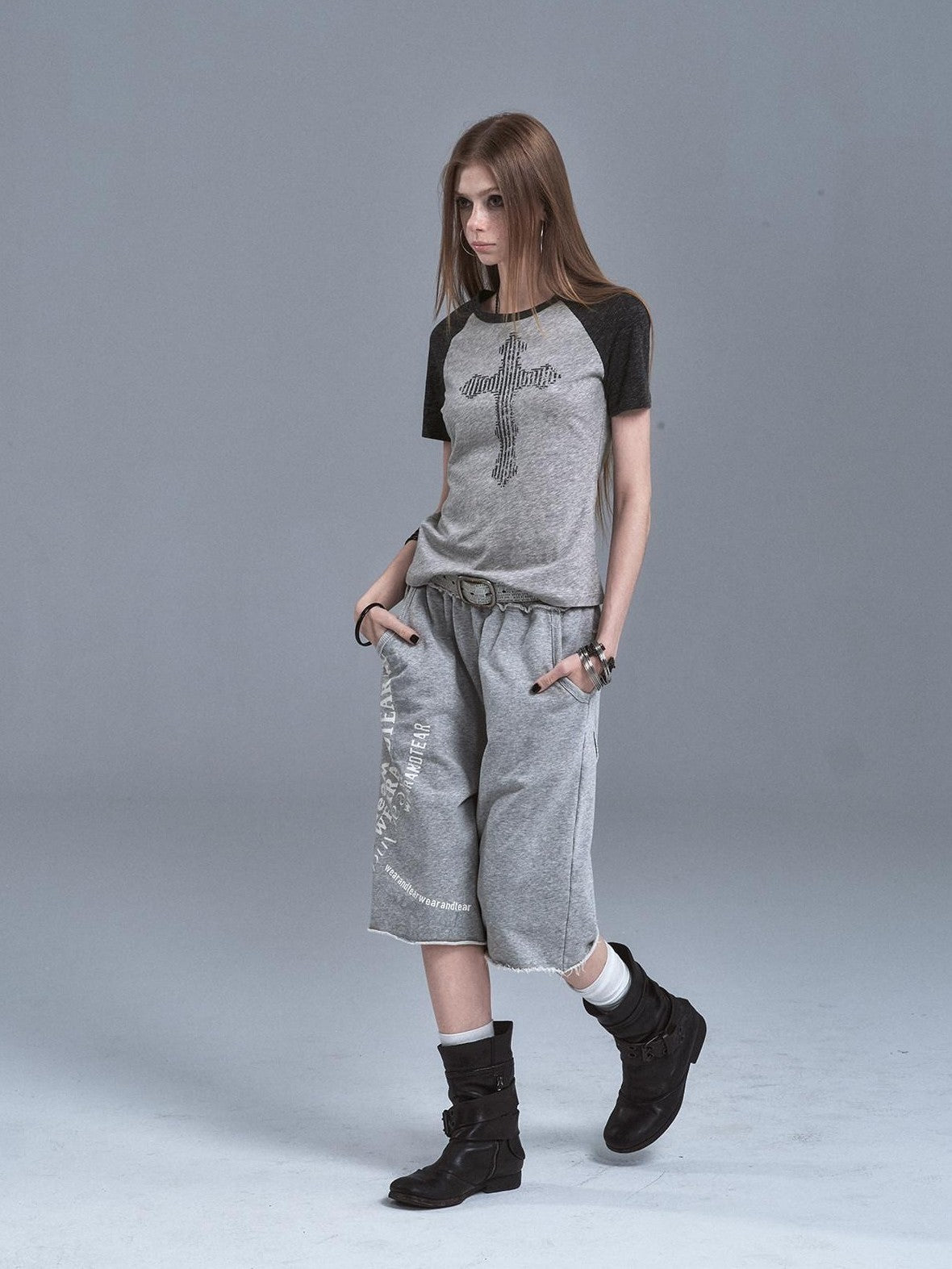 wear And tear Gray Patchwork Cross Print Rhinestone Women&