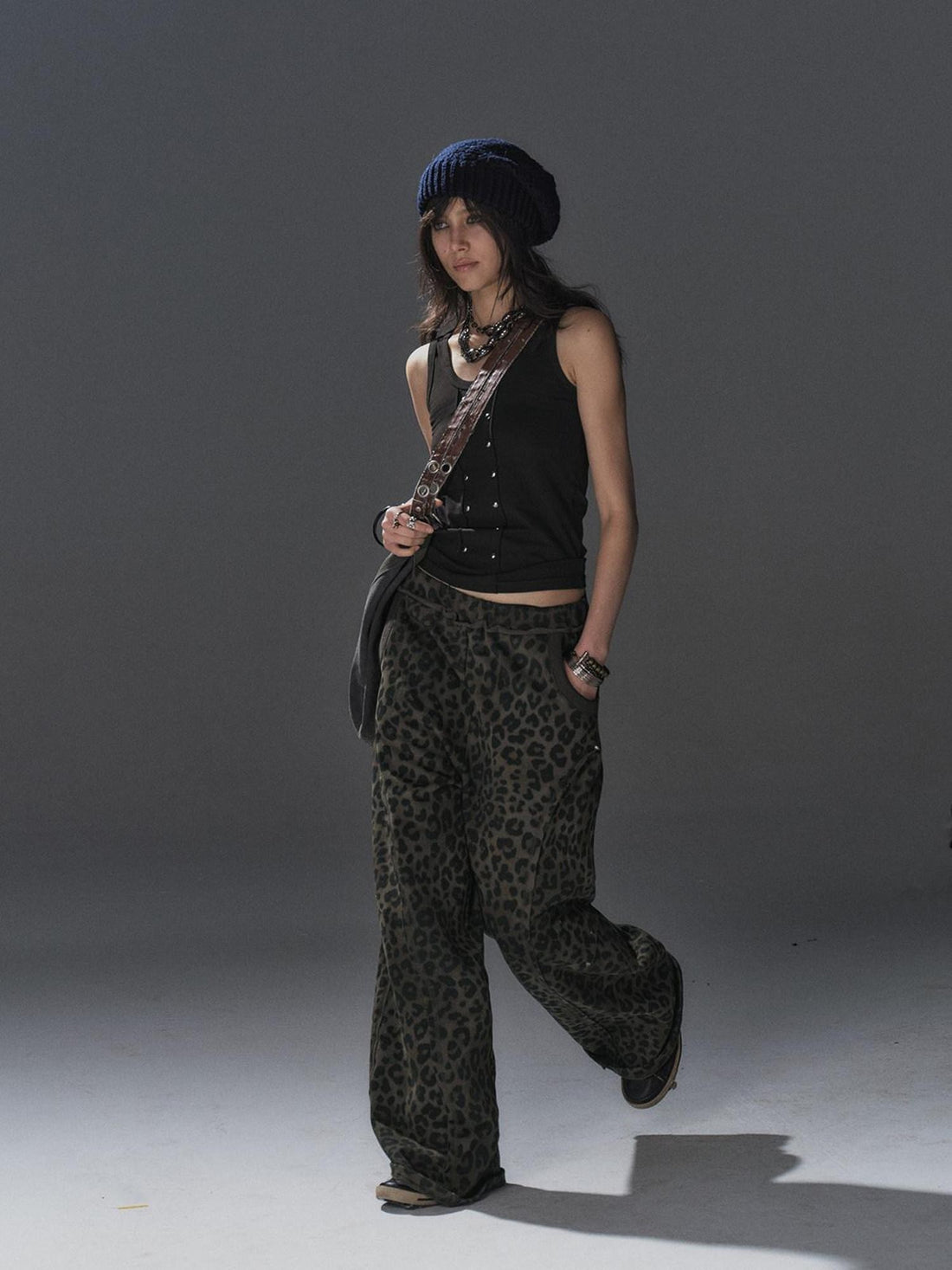 wear And tear Leopard Studded Frayed Split Women&