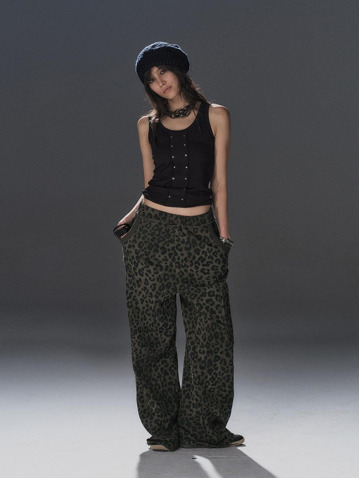 wear And tear Leopard Studded Frayed Split Women&