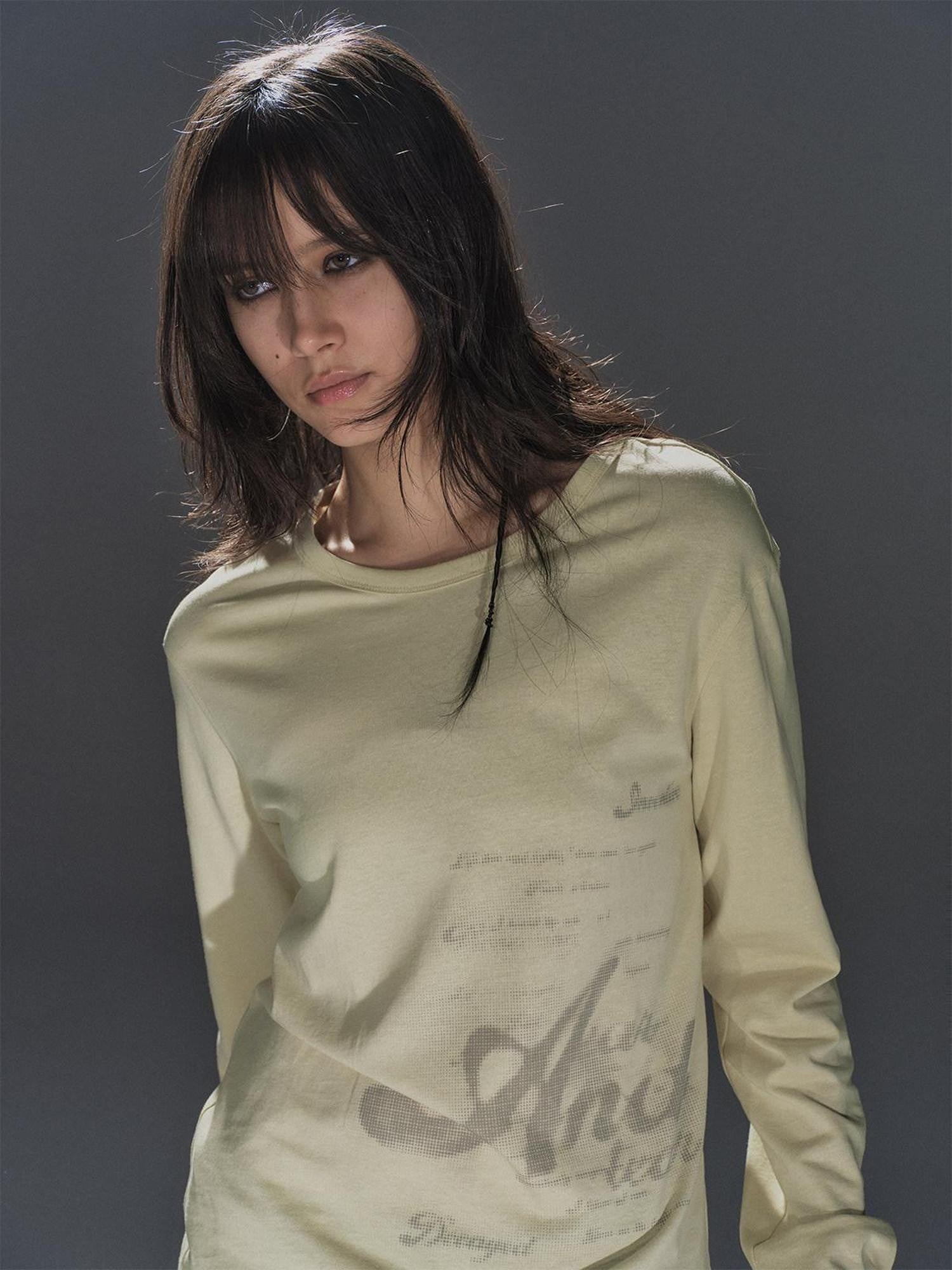 wear And tear Light Drape Letter Print Back Split Women&