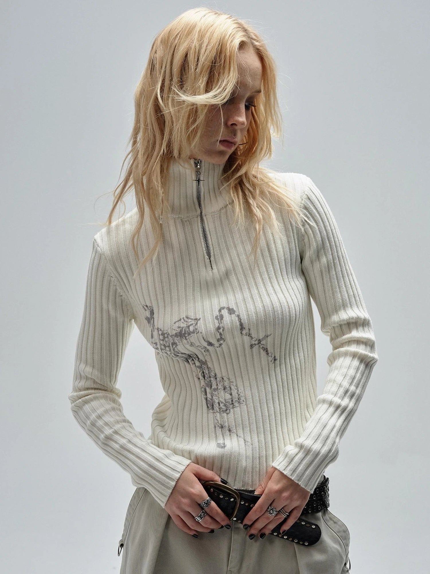 wear And tear Ribbed White Punk Zip Neck Sweater