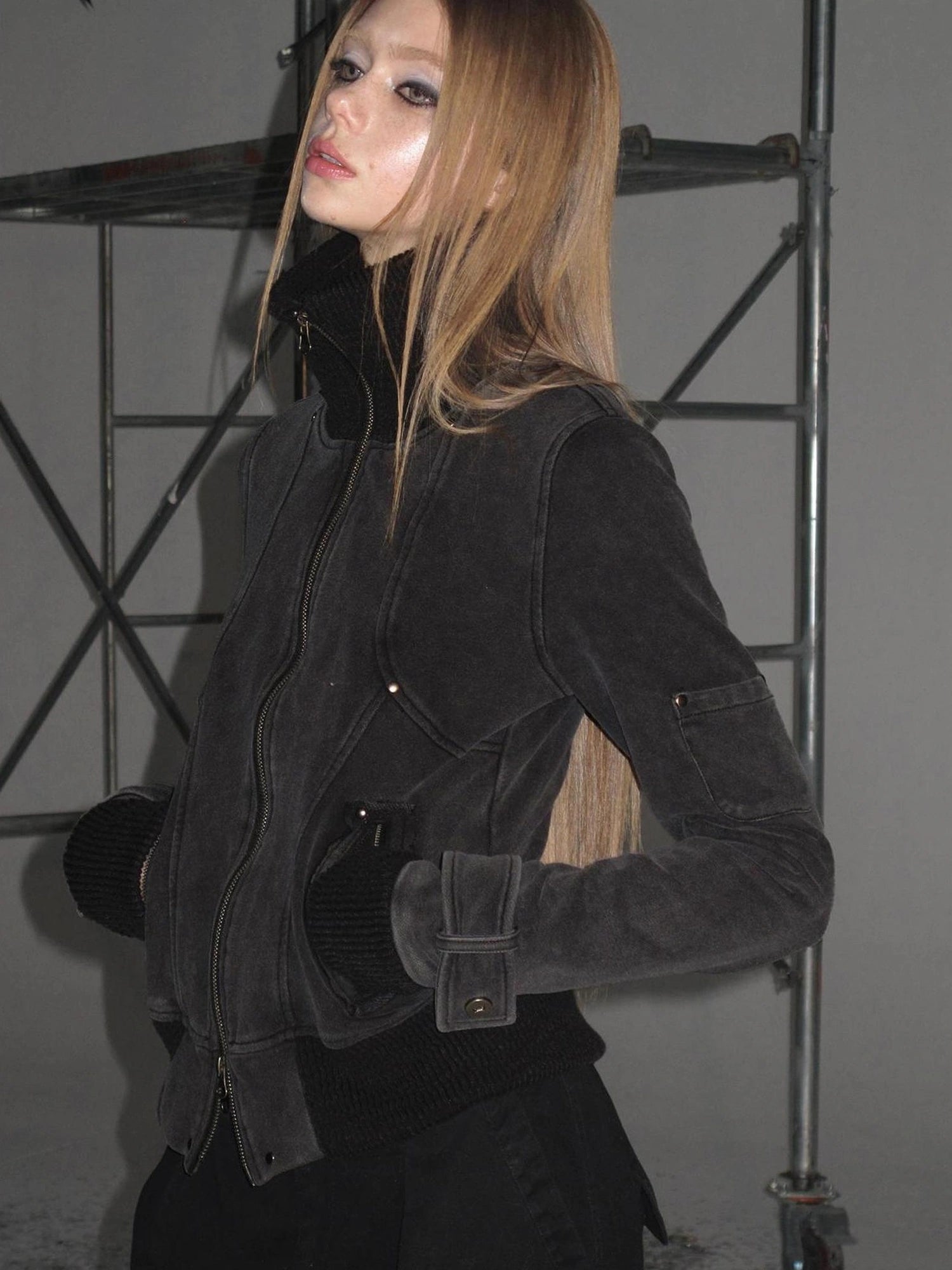 wear And tear Vintage Wash Zip Up Cropped Hoodie