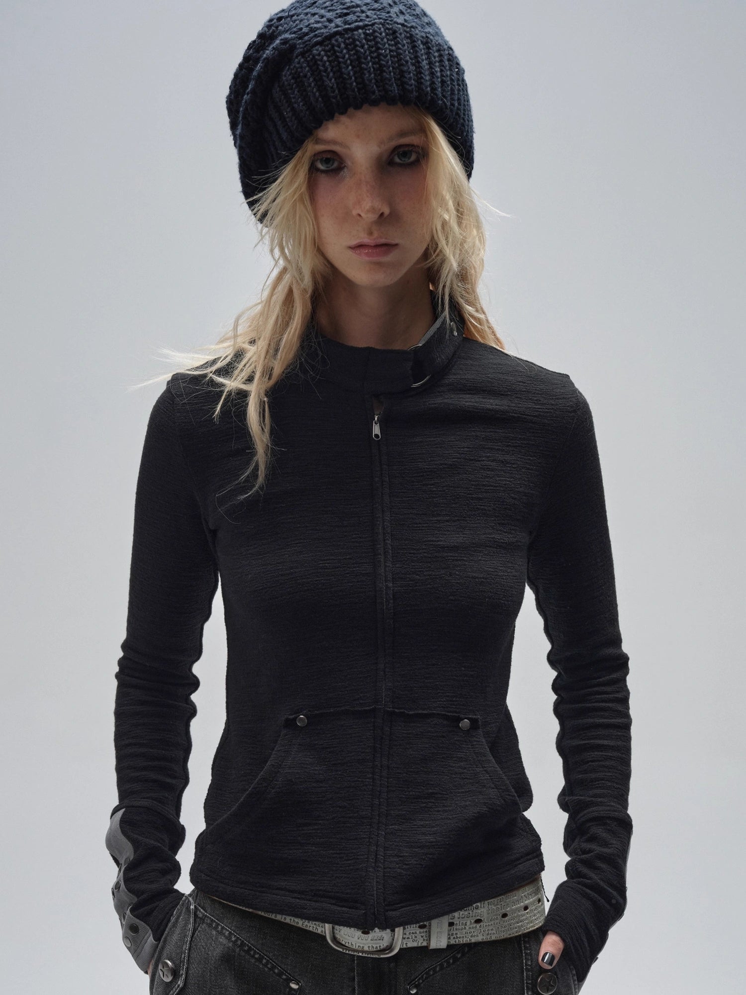 wear_And_tear_Zipped_Collar_Black_Textured_Jacket_With_Studs_MISSTT