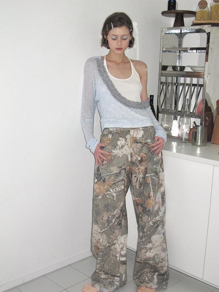 wii wil Bear Camo Washed Distressed Cargo Women&