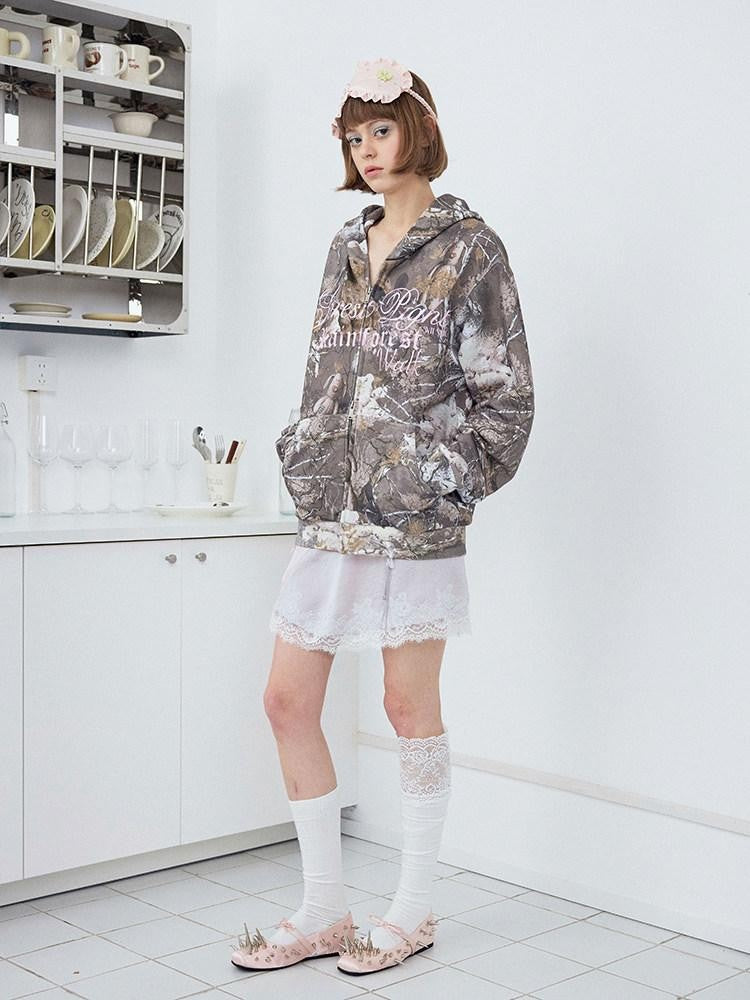 wii wil Cropped Camo Bear Print Lettering Women&