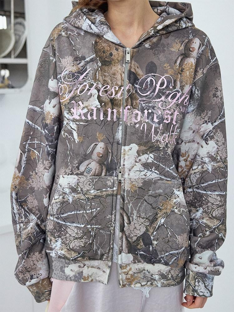wii wil Cropped Camo Bear Print Lettering Women&