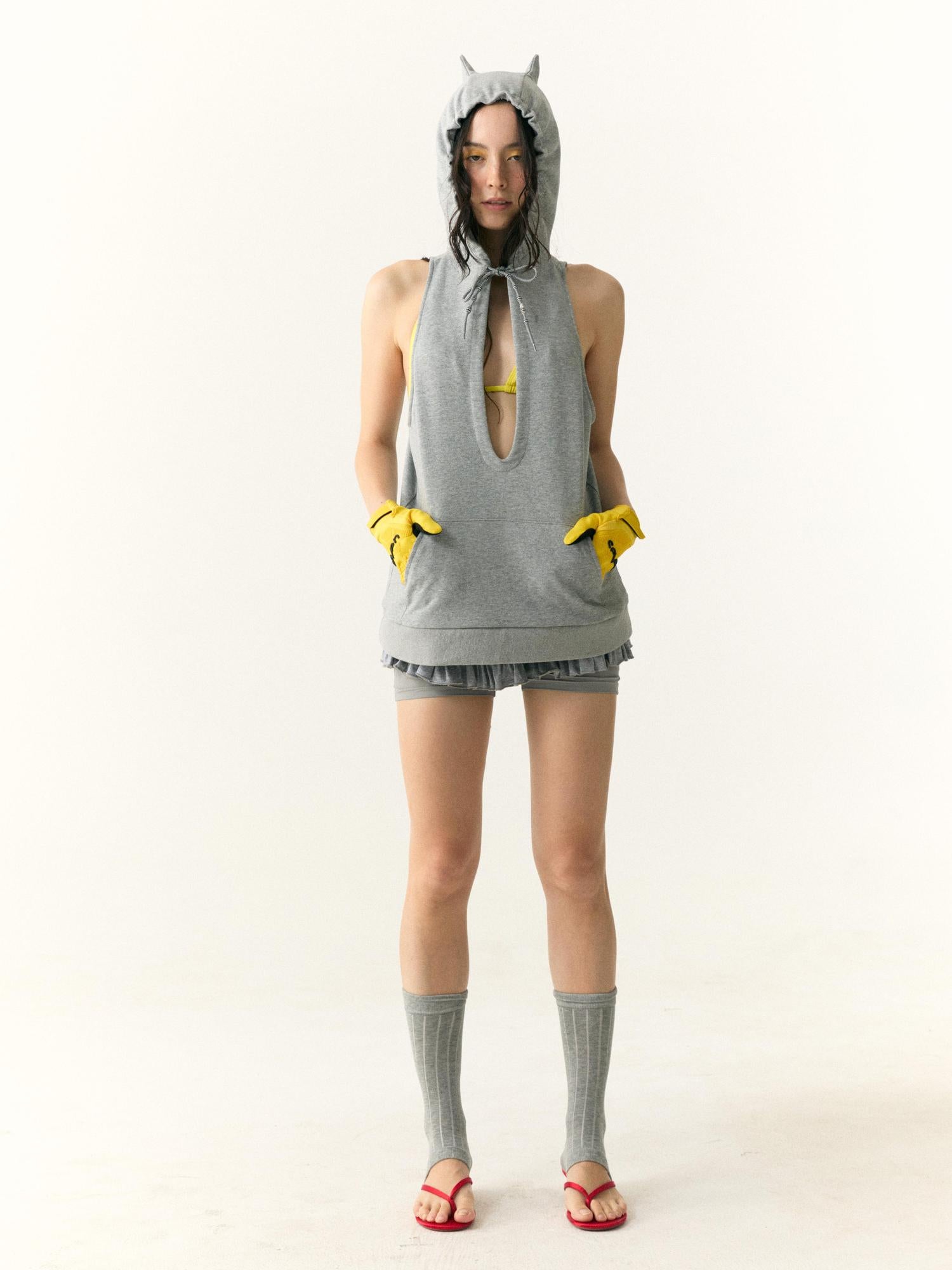 wii wil Hooded V-Neck Demon Horn Crop Vest Sweatshirt