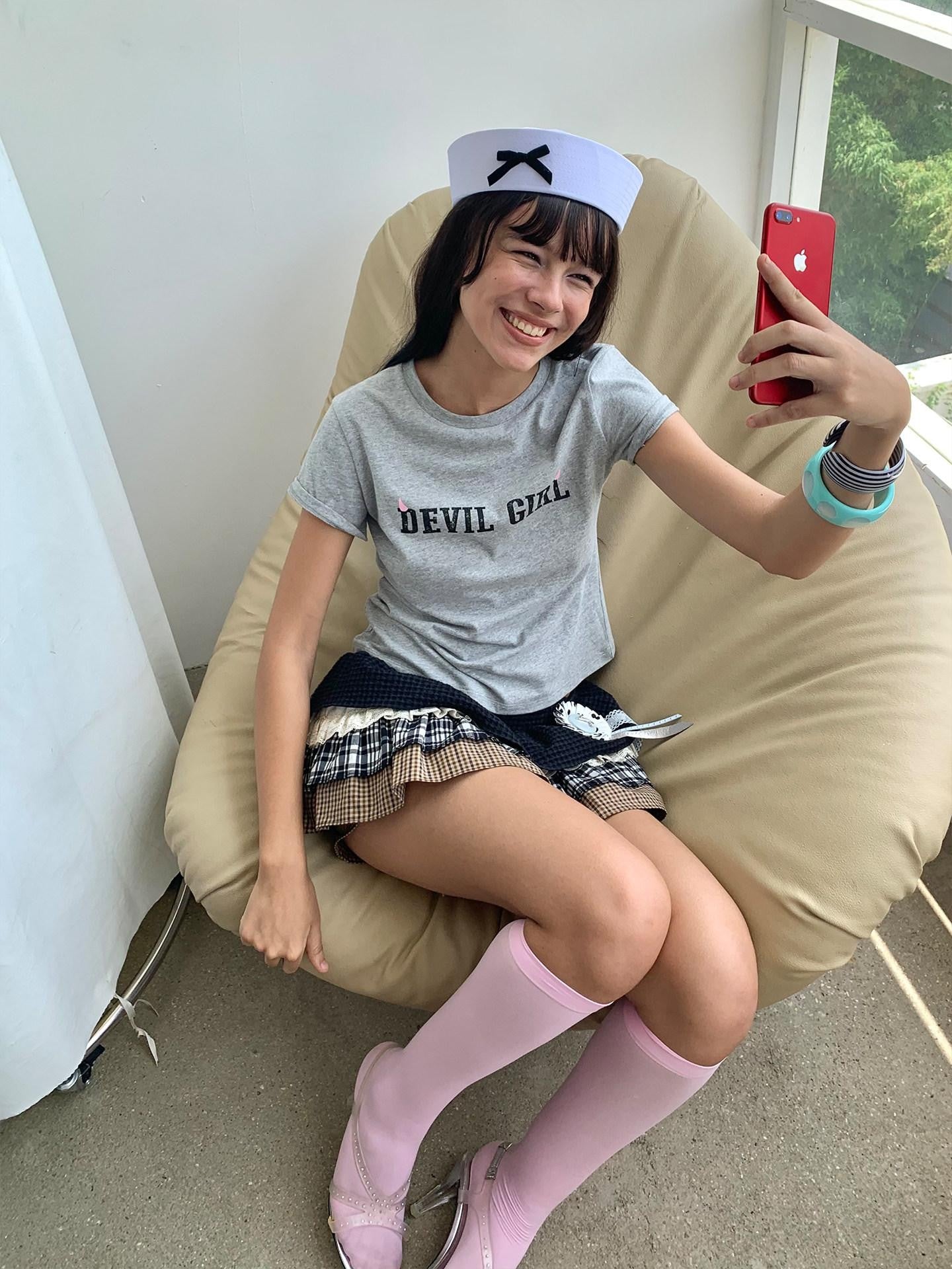 wii wil Mint Green Devil Girl Lettering Women&