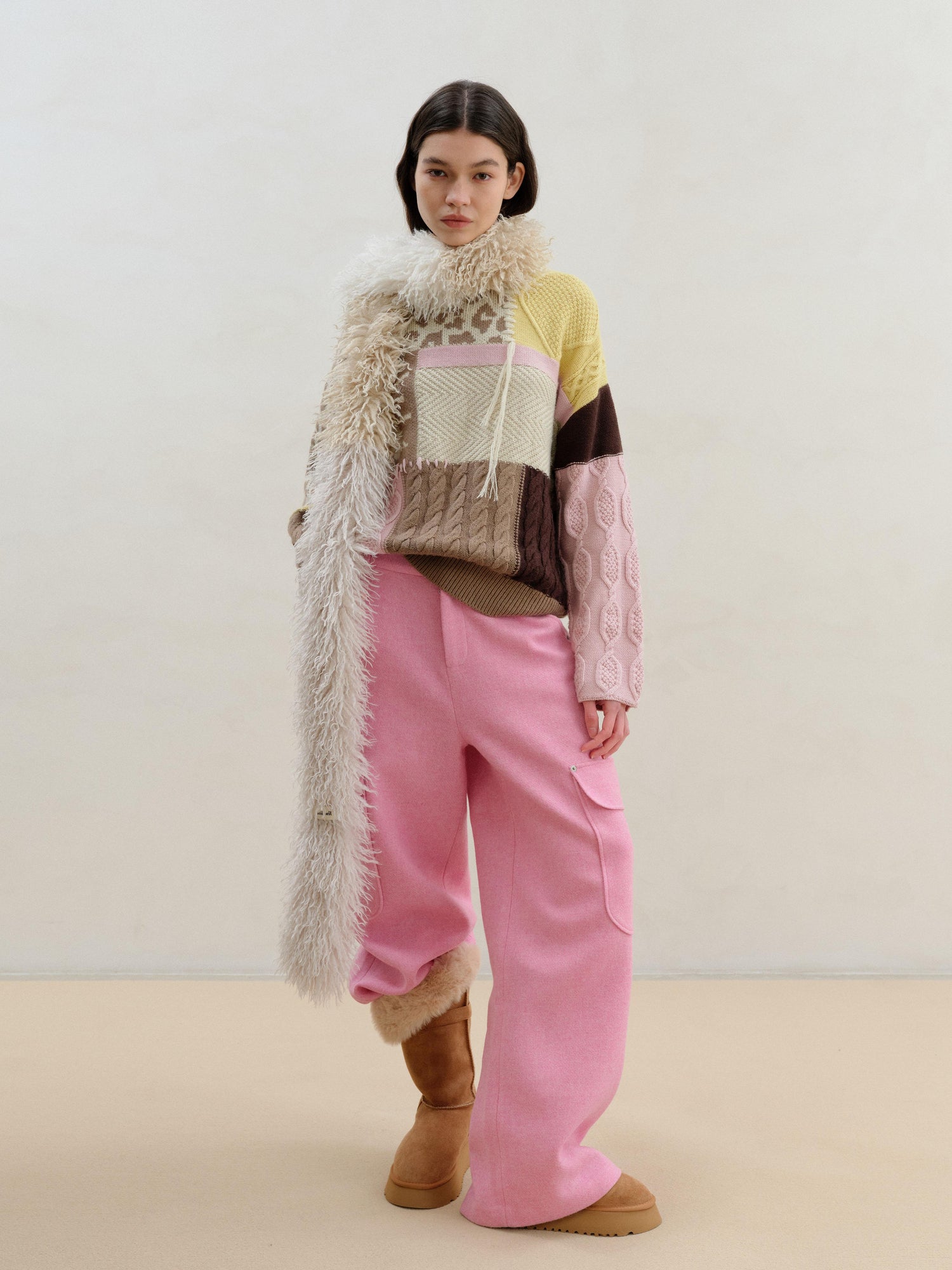 wii wil Three Tone Milk Tea Long Plush Scarf